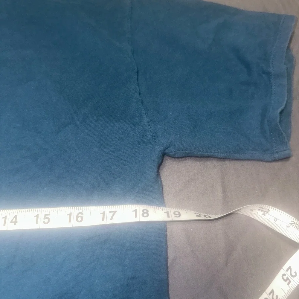 Champion Mens Solid V-Neck T-Shirt Medium Teal Blue Embroidered Logo Tee - Picture 6 of 7